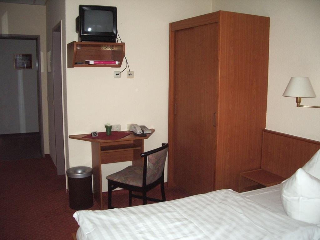 Hotel Rebschule — hotel in Freyburg