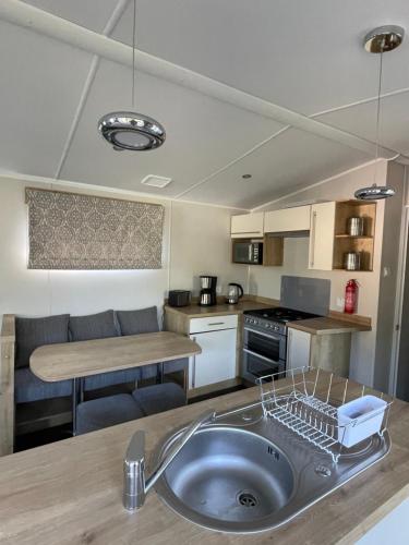 Mobilhome 6 Pers 3 Ch Terrasse Domaine De Kerlann — Pont Aven