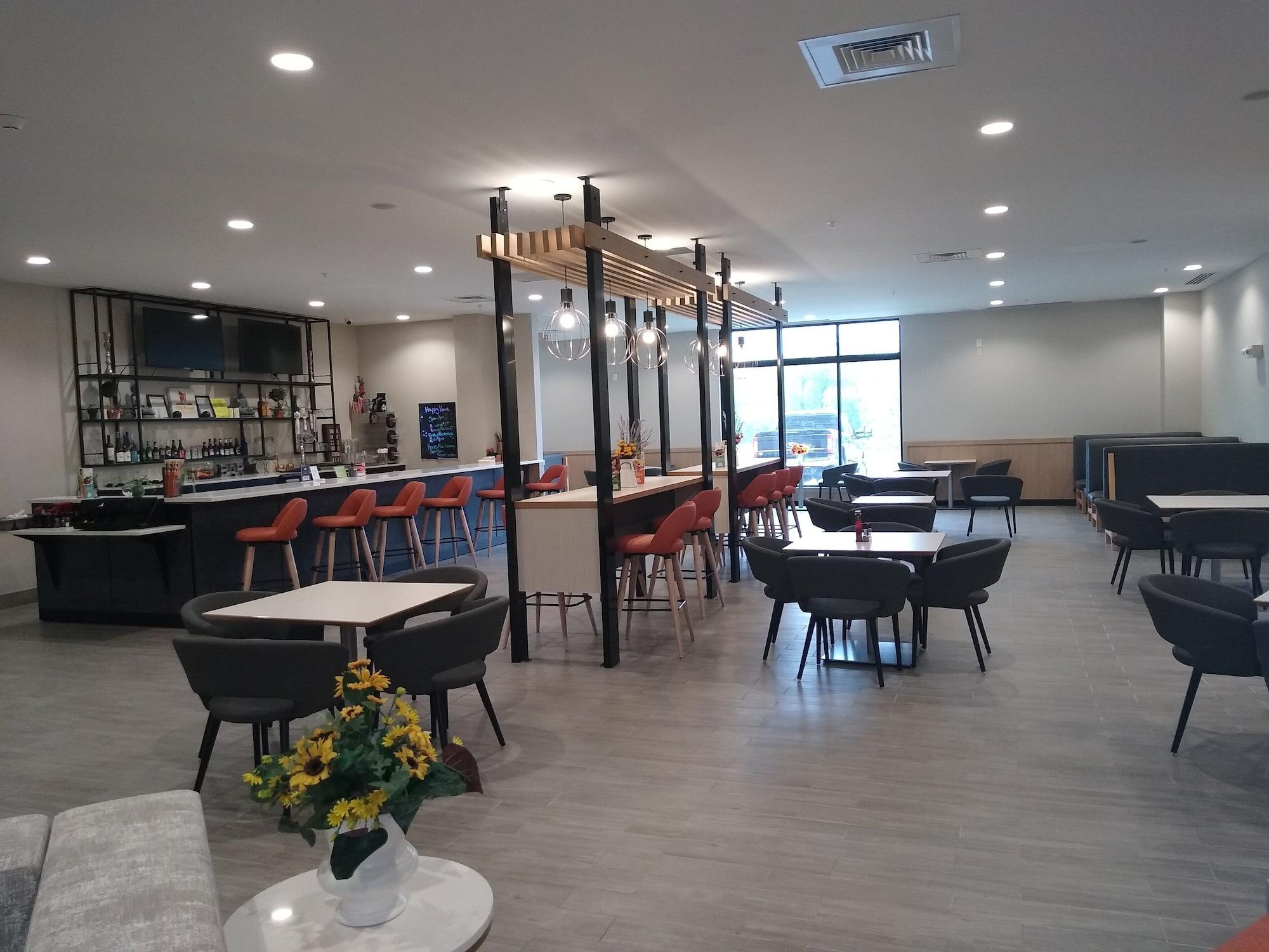 Holiday Inn Kansas City Northeast by IHG - photo 30