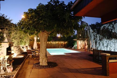 El Cedre Blau Vivienda con piscina en Granollers — hotel in Granollers