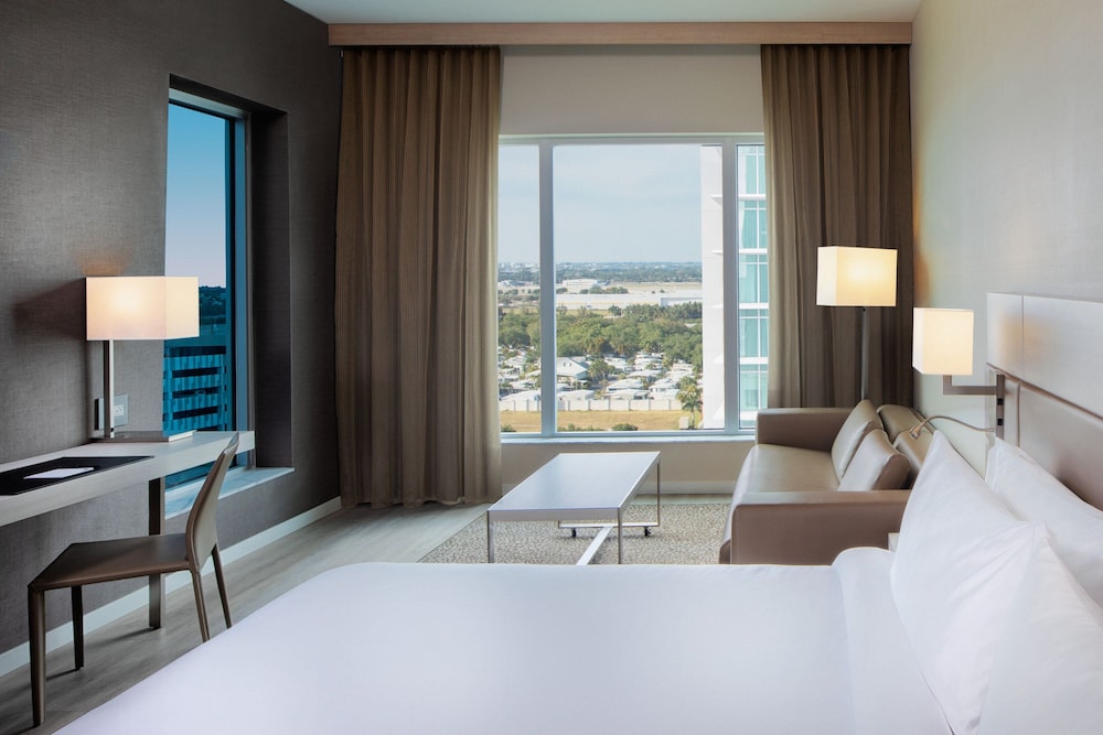 AC Hotel by Marriott Fort Lauderdale Airport - photo 18