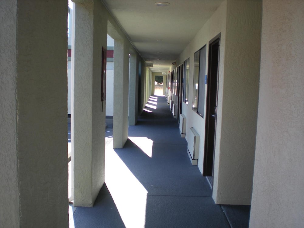The Redwood Riverwalk A Boutique Hotel - photo 29
