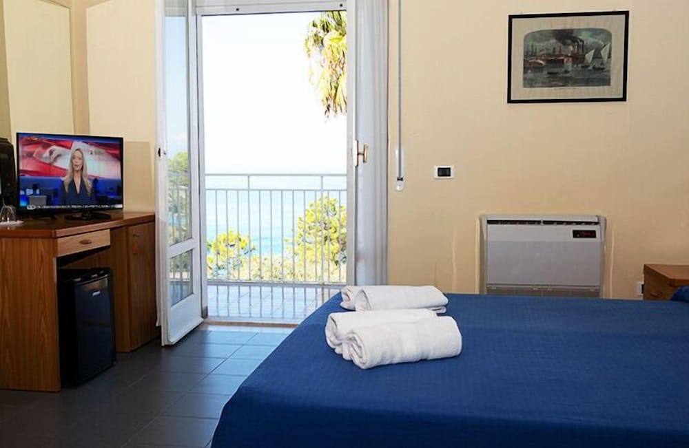 Hotel Parthenius — Diamante — photo 5