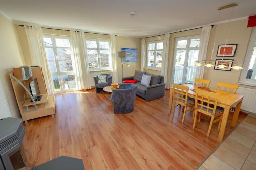 Villa Seerose Appartement 08 — 4-Star Luxury Hotel in Ostseebad Sellin, Germany