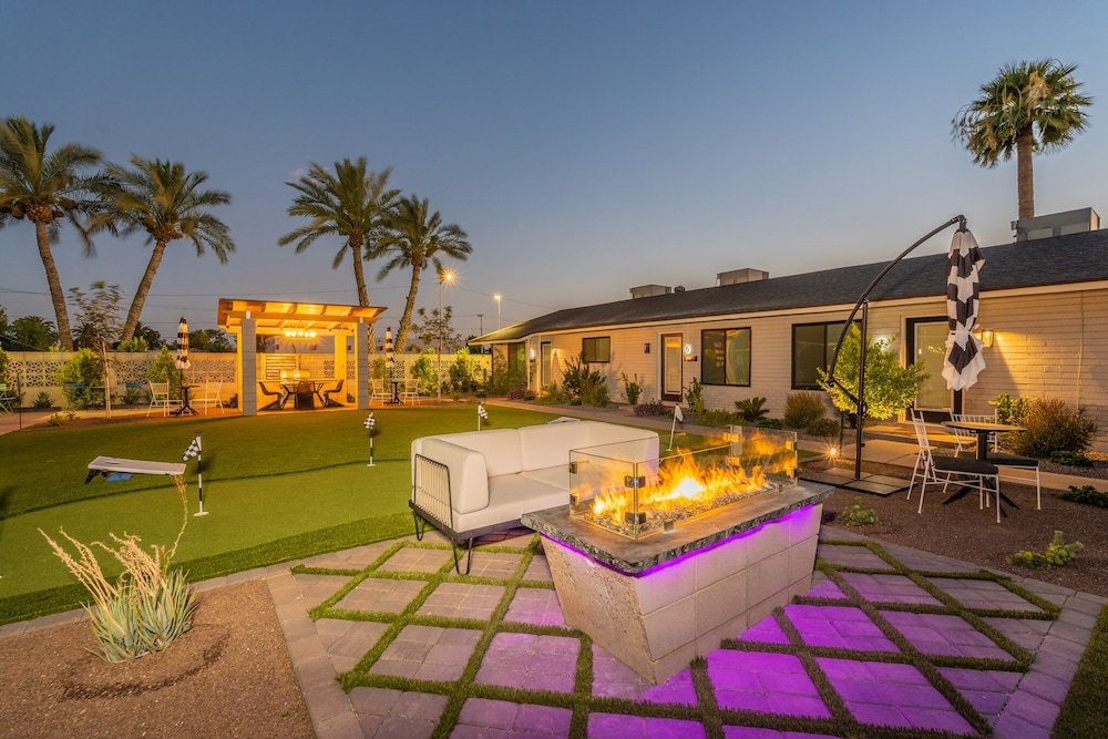 Ash & Ko Boutique Lodging - photo 2