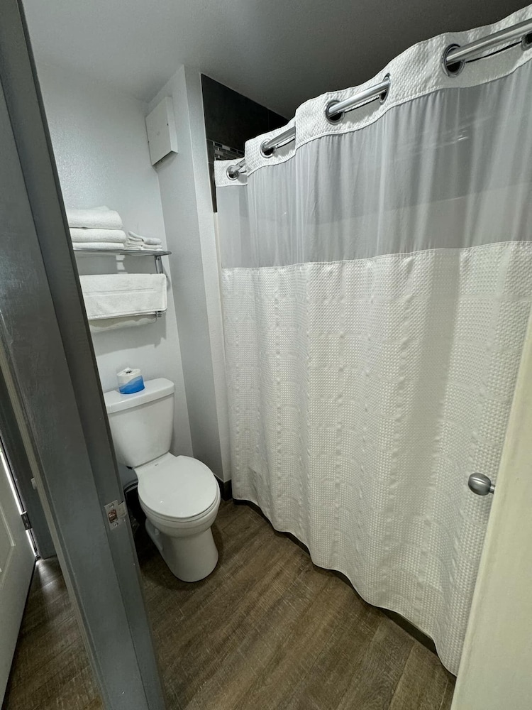 Sunset Oceanfront Lodging - photo 80