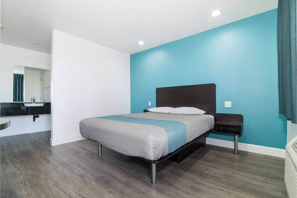 Motel 6 Moreno Valley Riverside March Air Base - photo 15
