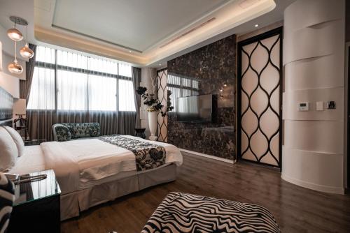 Blossom Motel — Chang Hua