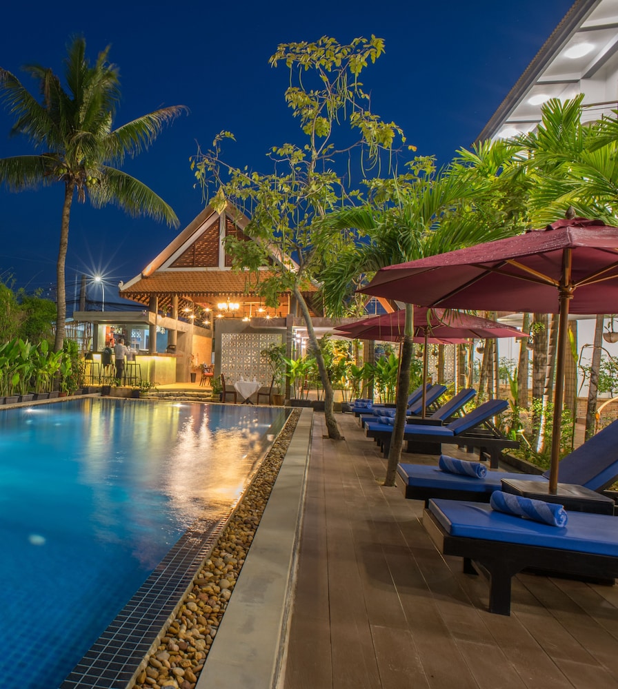 Naga Gate Boutique Hotel — 4-Star Luxury Hotel in Siem Reap, Cambodia