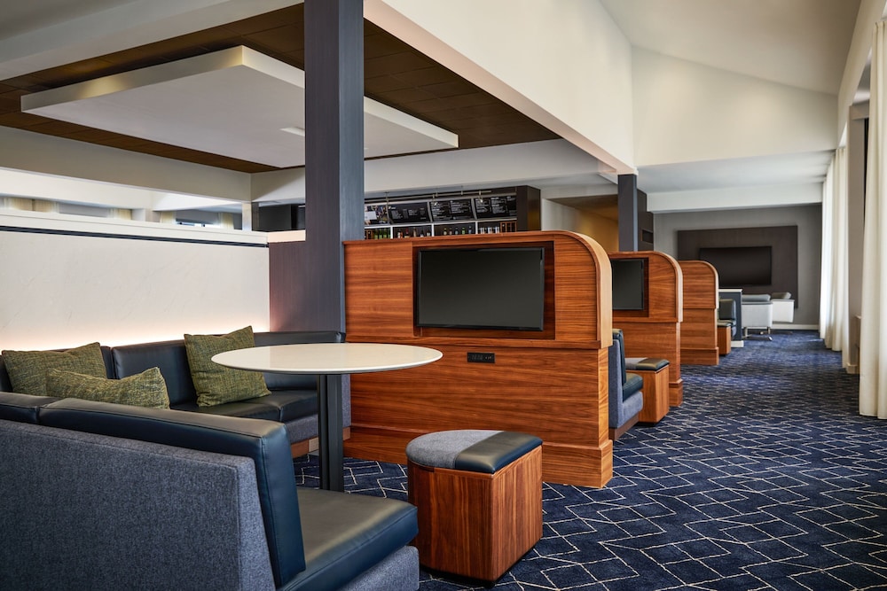Courtyard by Marriott Kansas City Overland Park Metcalf - photo 6