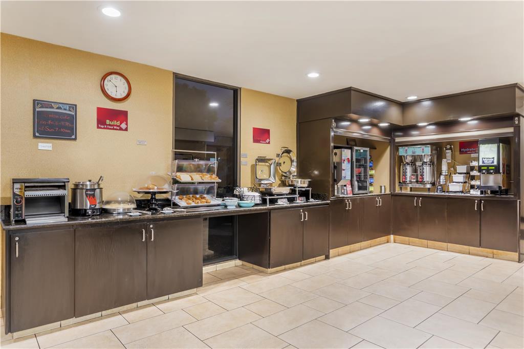 Best Western Plus Garden Court Inn - photo 7