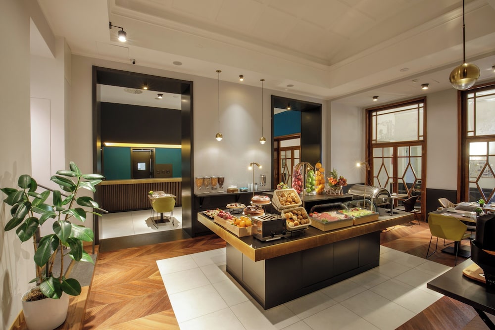 מזון ומשקאות