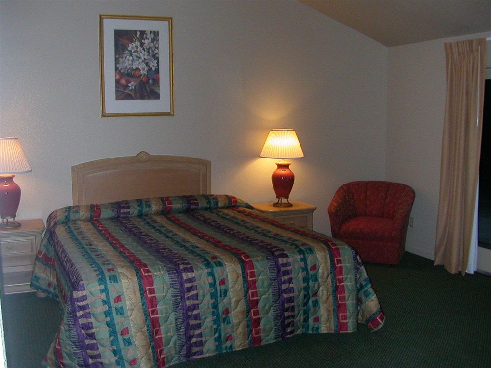 Green Lantern Motel - photo 2