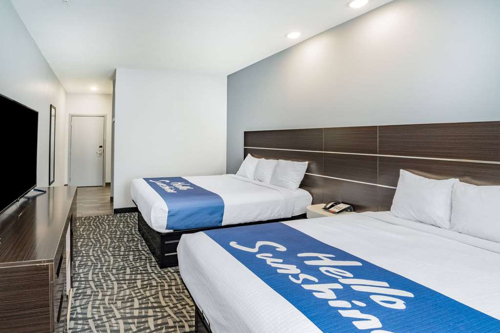 Days Inn & Suites by Wyndham Horn Lake Memphis Graceland - photo 25