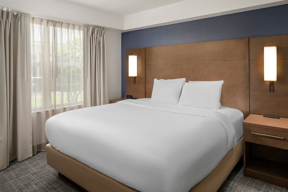 Residence Inn by Marriott Orlando East UCF Area - photo 14