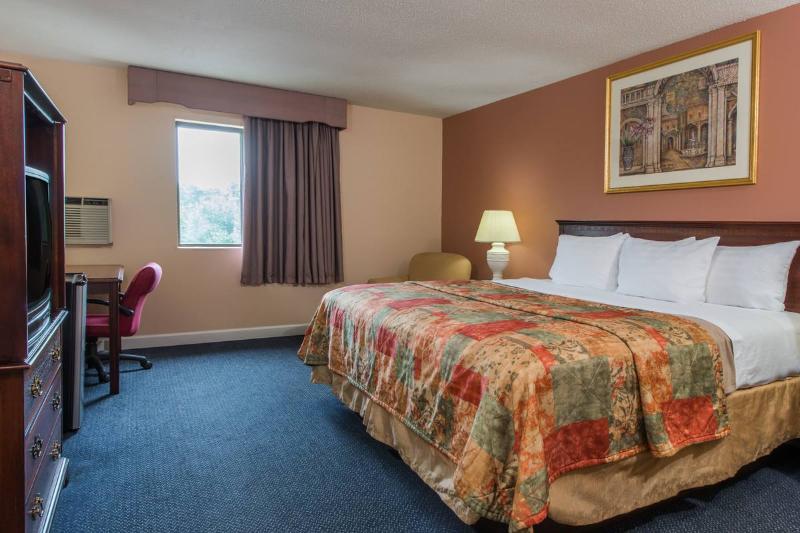 Knights Inn Wentzville MO - photo 39