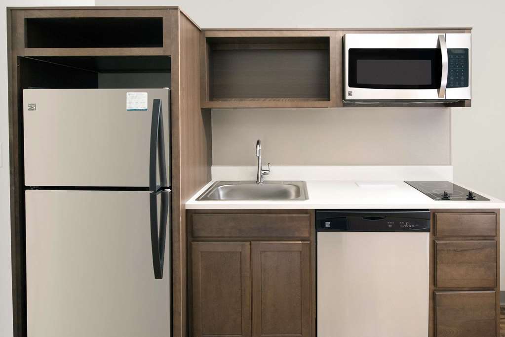 WoodSpring Suites South Plainfield - photo 11