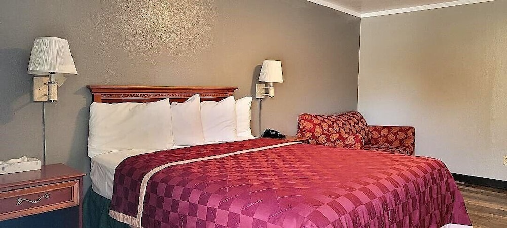 Sycamore Inn - photo 39
