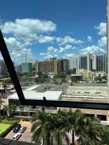 M&V Flats Prédio Let’s Idea n 613 1 km Mané Garrincha 500m Esplanada dos Ministérios Ar condicionado Cama queen size Piscina Academia in Unknown City, Brasil