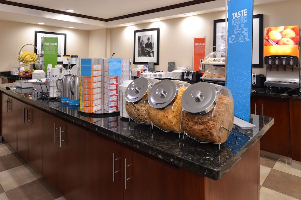 Hampton Inn Alpine - photo 23