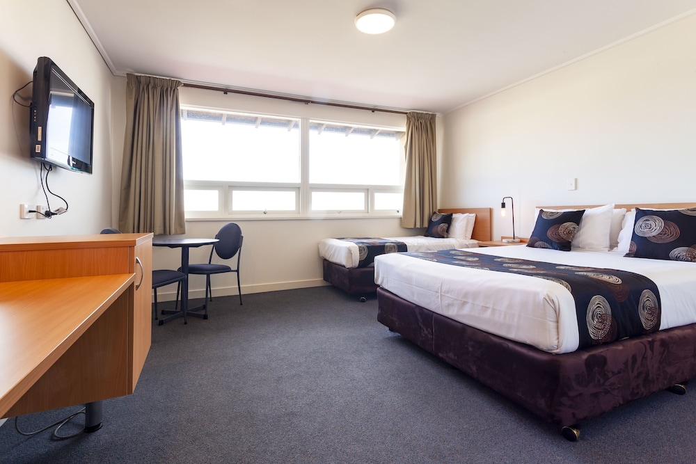 Black Buffalo Hotel — North Hobart — photo 5
