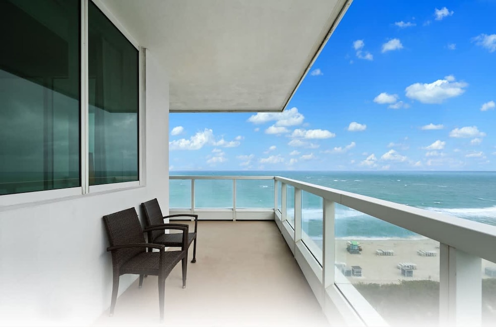 Fontainebleau Miami Beach Private Luxury Suites - photo 249