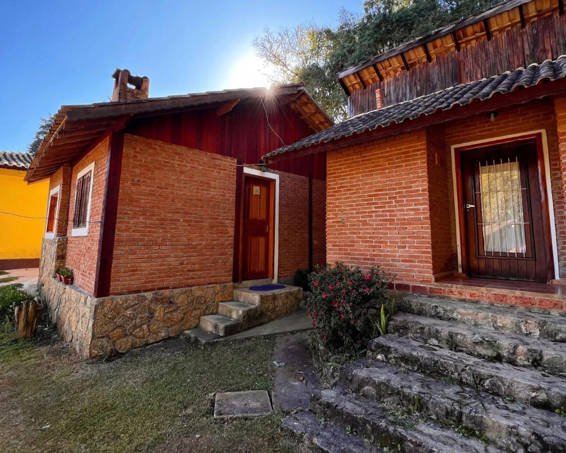 Chalés Recanto da cachoeira — 4-Star Luxury Hotel in Monte Verde, Brasil