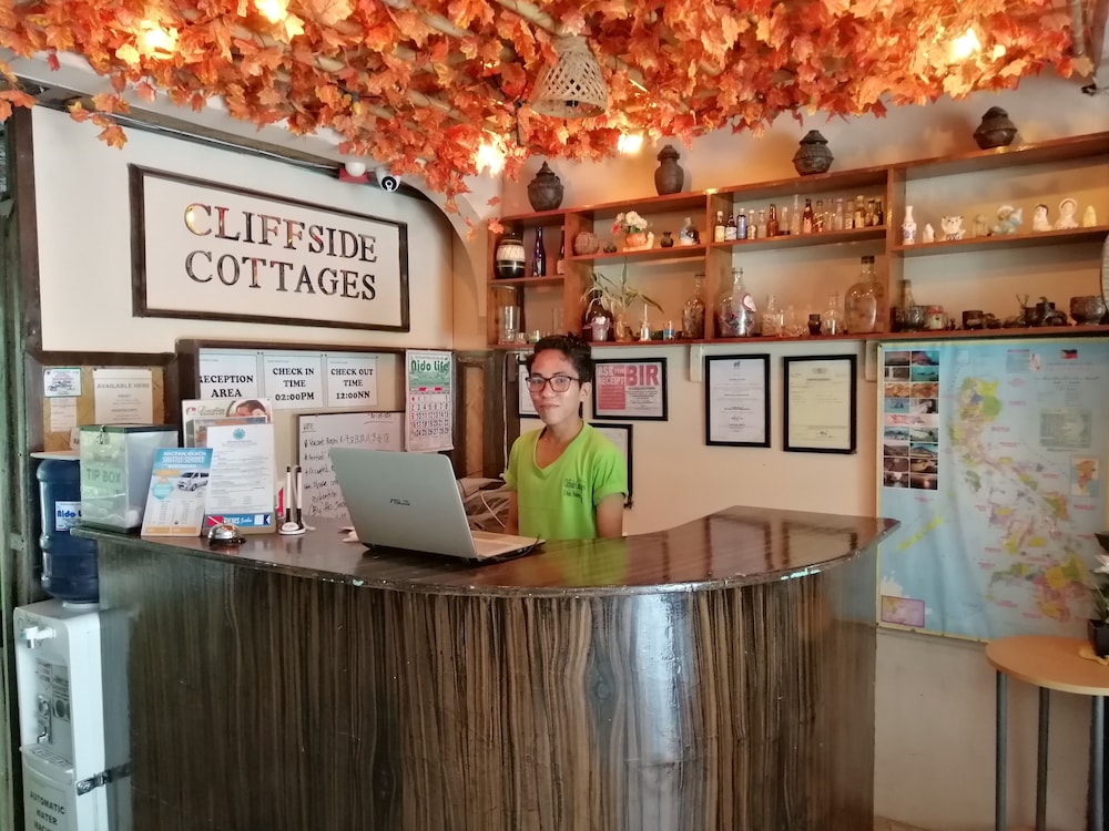 Cliffside Cottages - carbon neutral hotel in El Nido