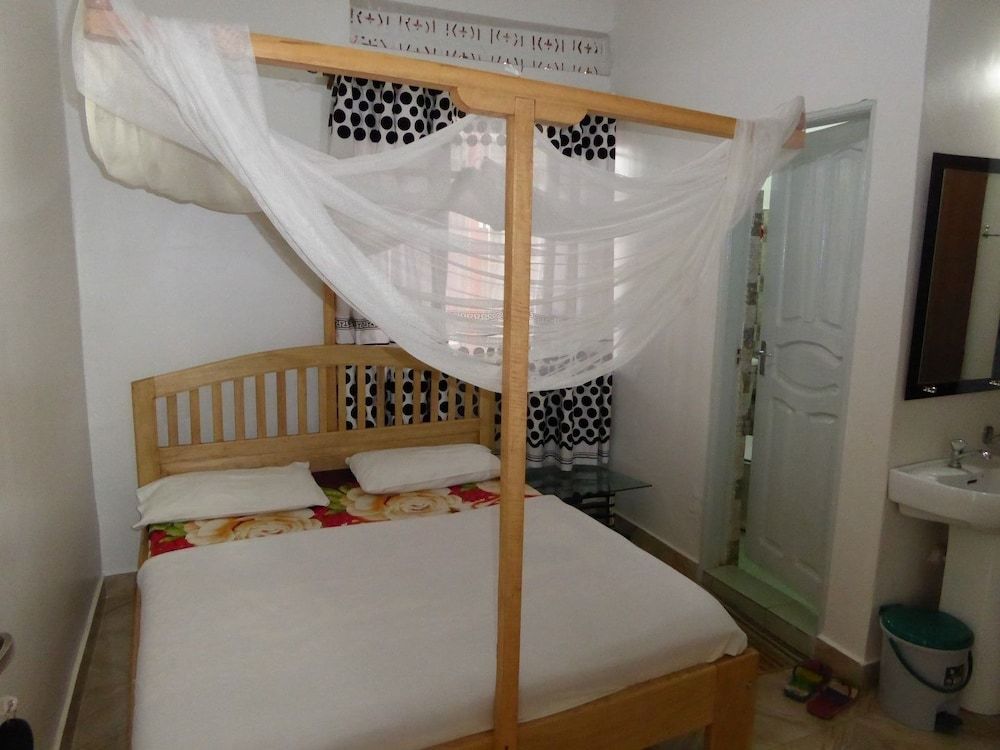 Delhi Gardens in Fort Portal, Republic of Uganda