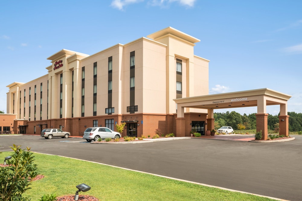 Hampton Inn & Suites Lavonia - photo 32