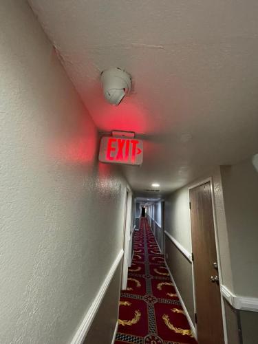 Sunrise inn - photo 7