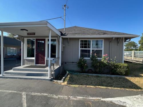 Regency Inn - carbon neutral hotel in Junction