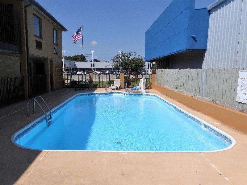 Red Roof Inn Muscle Shoals - photo 4