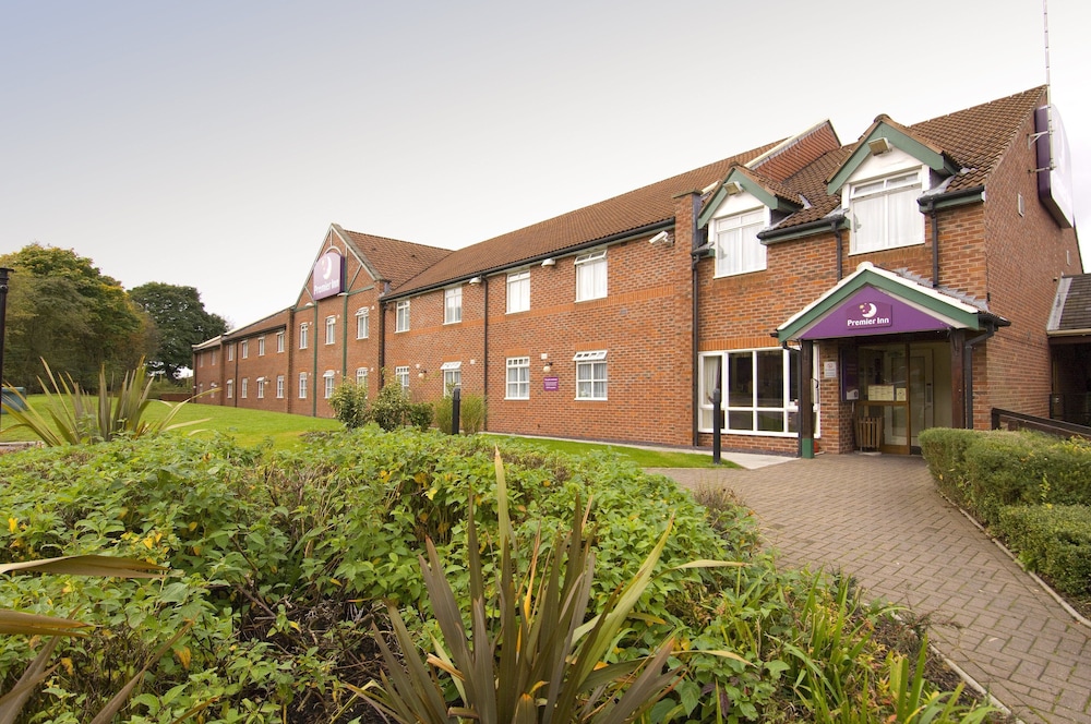 Premier Inn Runcorn - carbon neutral hotel in Runcorn