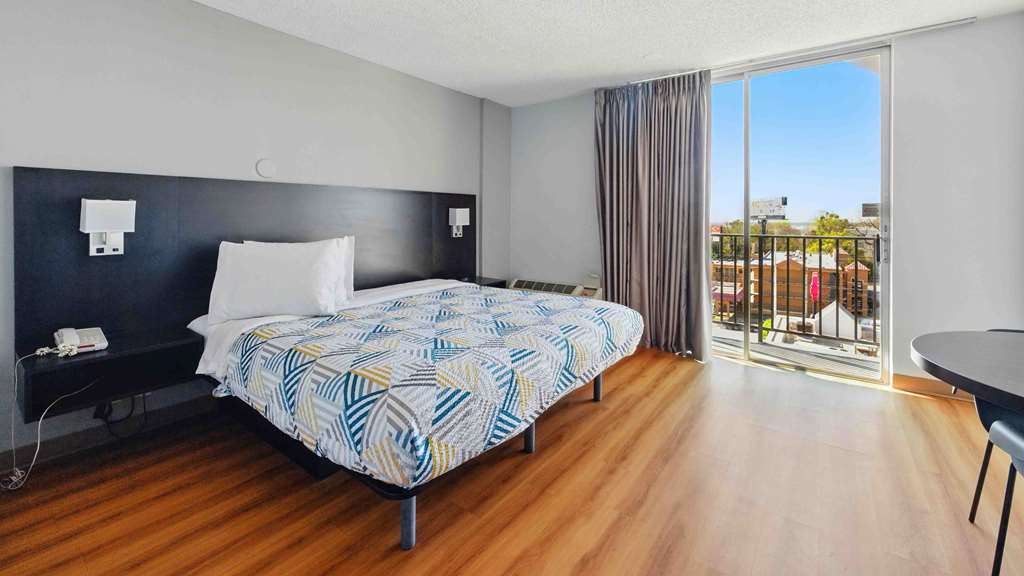 Motel 6 Atlanta GA Atlanta Airport - photo 23
