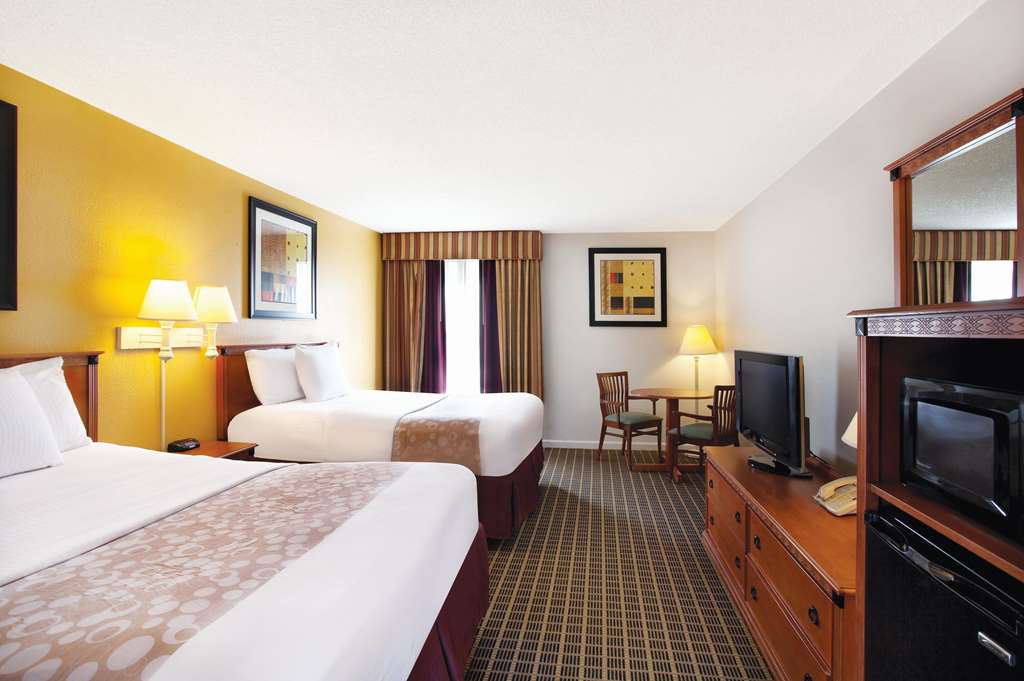 La Quinta Inn by Wyndham Orlando International Drive North - photo 25