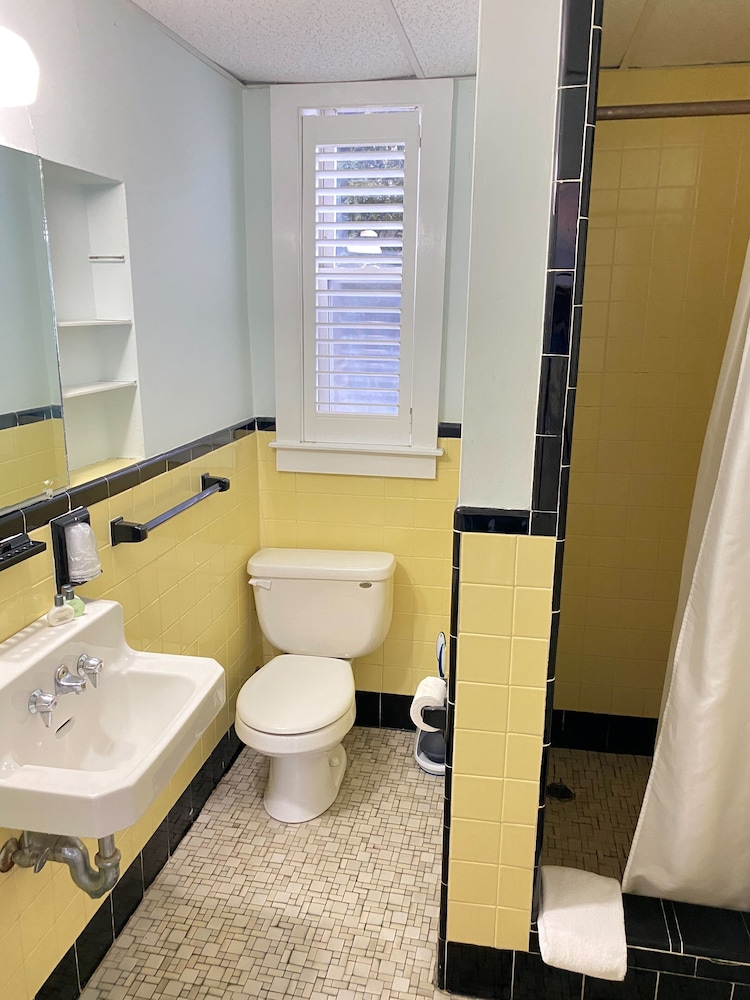 Vineyard Harbor Motel Private Beach - photo 245