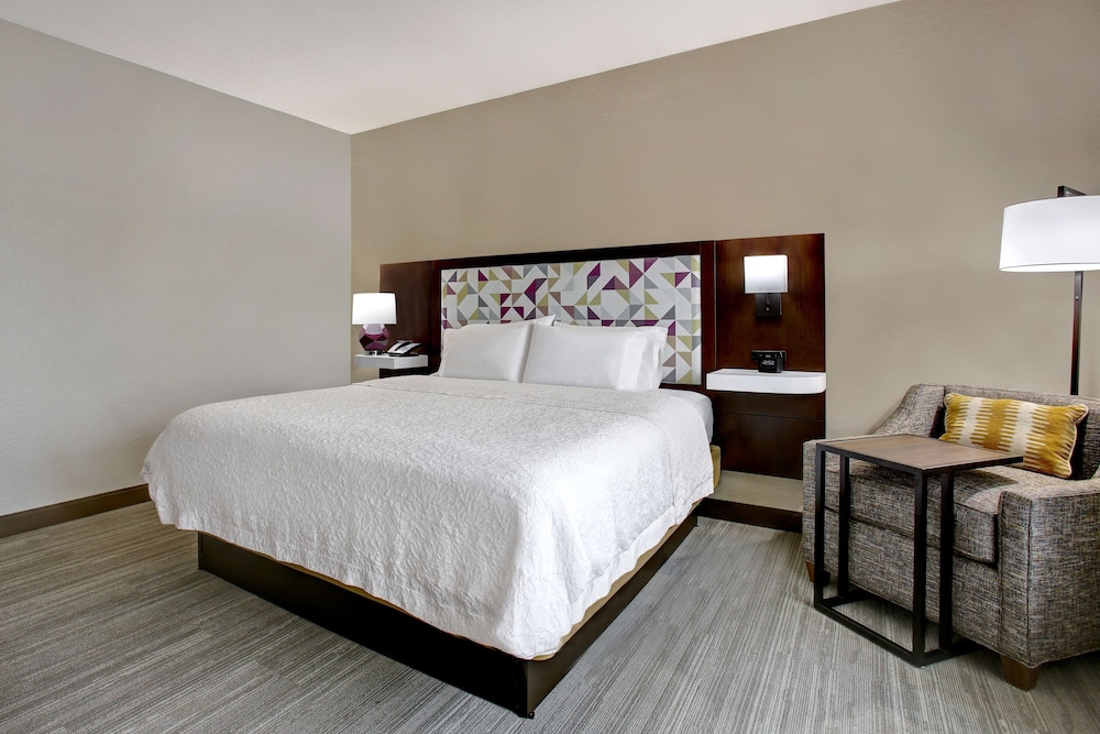 Hampton Inn & Suites Dallas DeSoto - photo 10