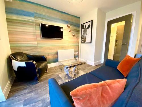 Stylish Apartment 1 Minute walk to Poole Quay Great Location Free Parking Fast WiFi Smart TV Newly decorated sleeps up to 2 Close to Poole & Bournemouth & Sandbanks — 4-Star Luxury Hotel in Poole, United Kingdom