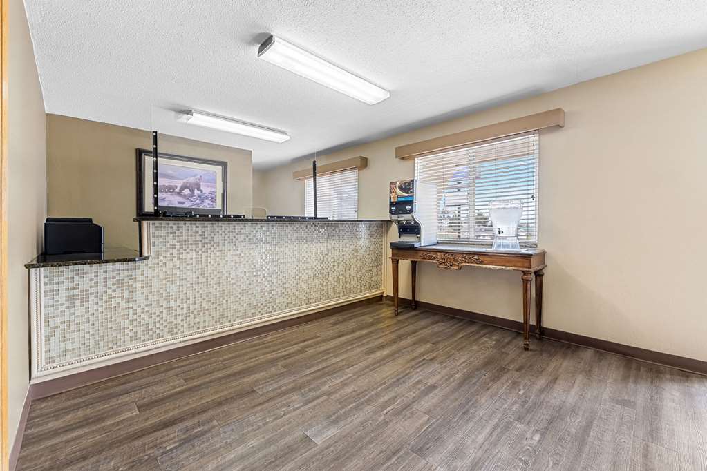 Rodeway Inn Rapid City - photo 3