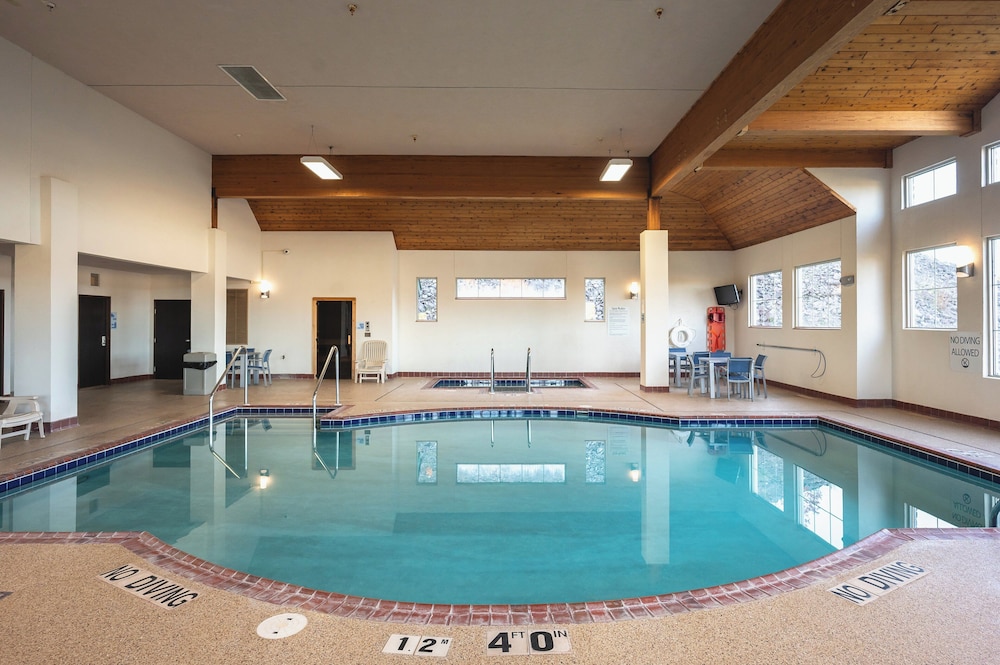 Holiday Inn Express Houghton Keweenaw by IHG - photo 50