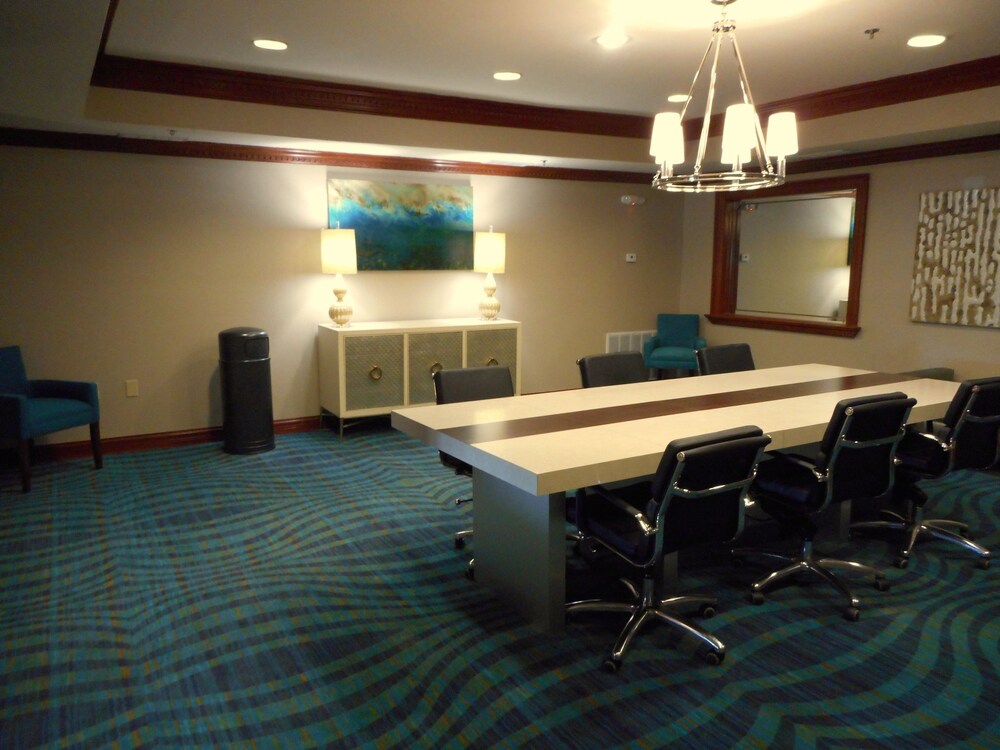 Holiday Inn Express & Suites North Carmel Westfield by IHG - photo 24