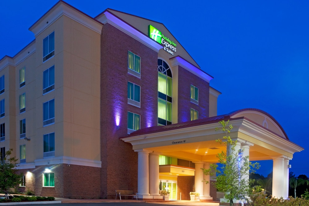 Holiday Inn Express & Suites Chaffee Jacksonville West by IHG - photo 36