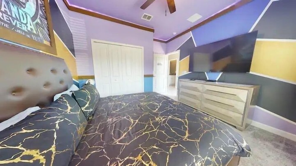 4323sl storey Lake Resort 5 Bedroom Townhouse by RedAwning - featured photo