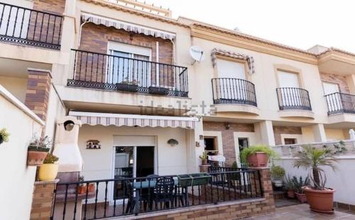 Habitaciones a 10 minutos de la playa de Aguadulce in Aguadulce, Spain