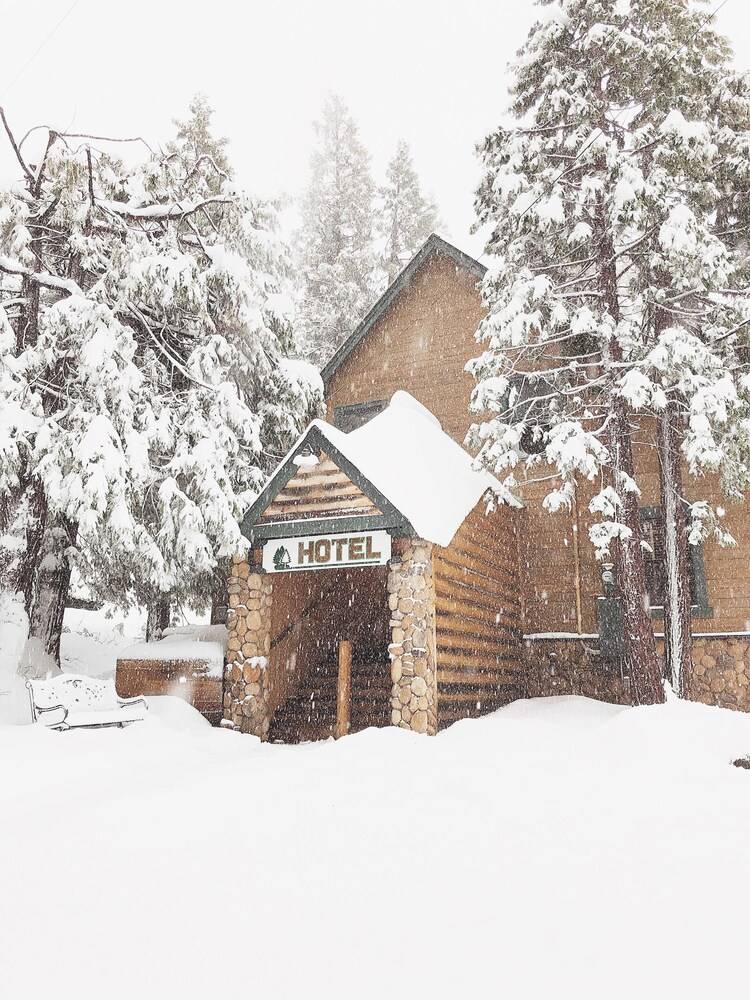 Shaver Lake Village Hotel - photo 107
