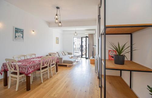 Vake Chic 2BR Comfort Home By Wehost