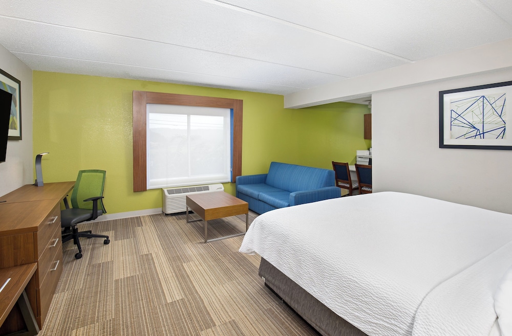 Holiday Inn Express Hotel and Suites Kings Mountain by IHG - photo 15