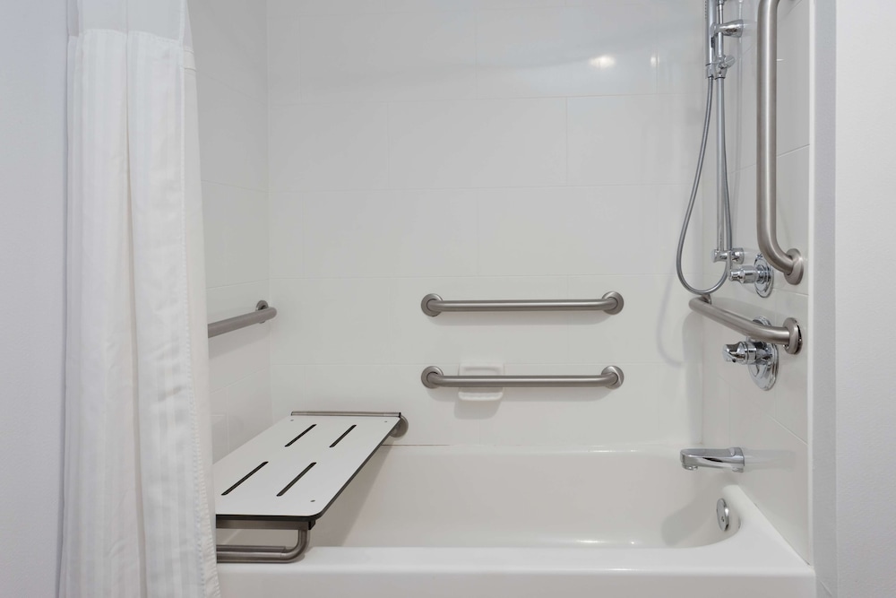 Hilton Garden Inn Birmingham SE Liberty Park - photo 20