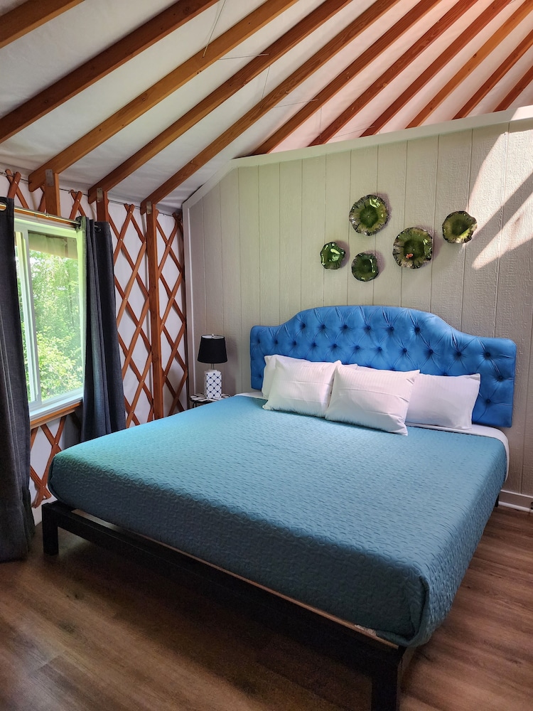 Emberglow Outdoor Resort - photo 36